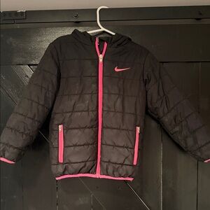 Nike Toddler Puffer Jacket in Black and Pink